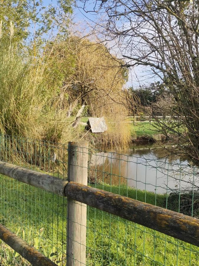 Jolies Chambres Familiales A 10 Minutes Du Puy Du Fou Les Herbiers Buitenkant foto